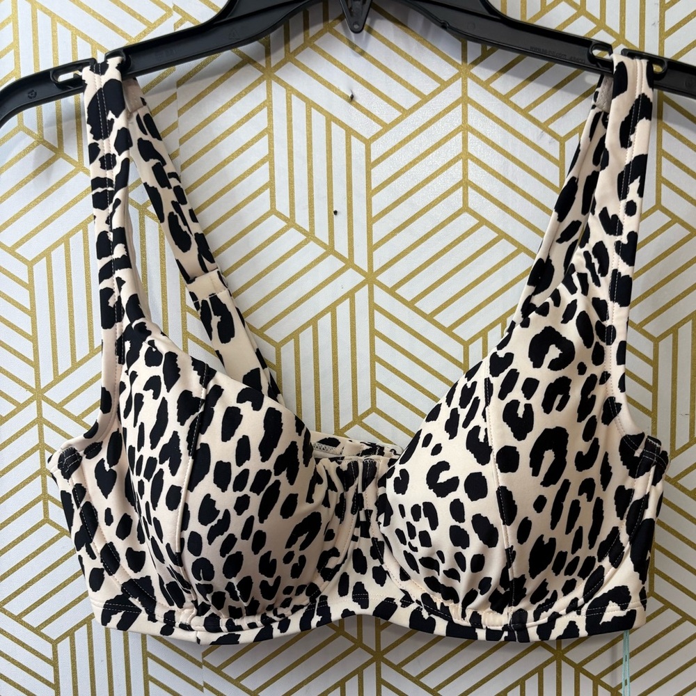 Leopard Print Women's swim top D/DD